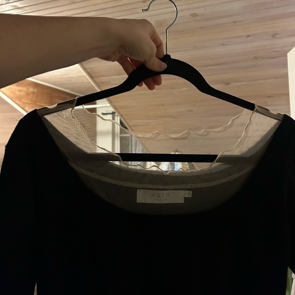 ASTR the label black sweater crop top - Picture 9 of 10